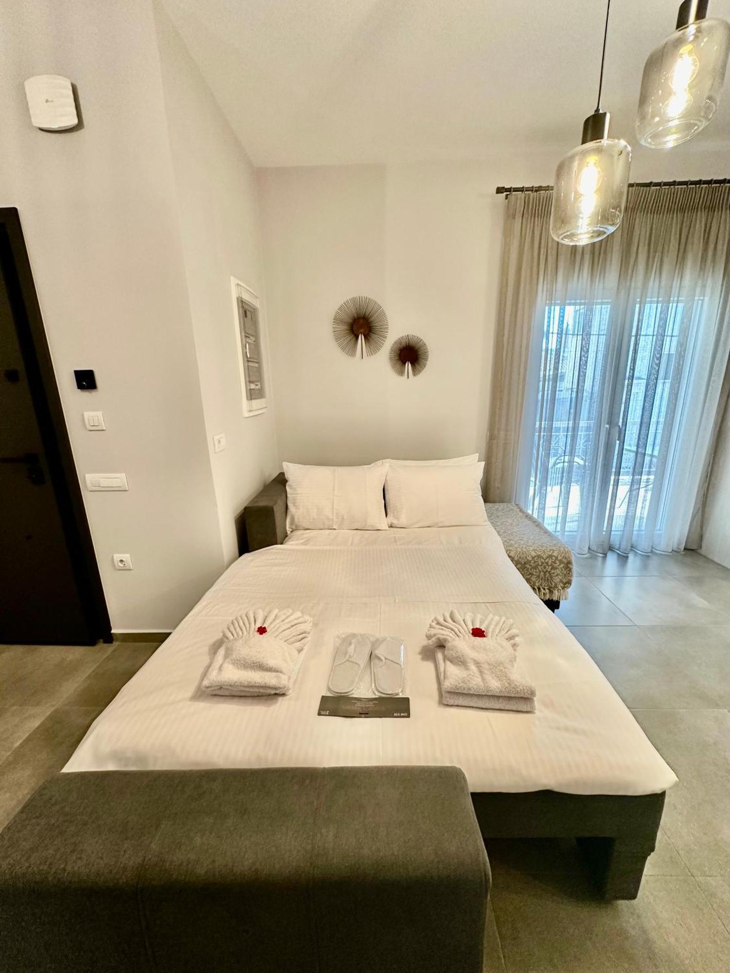 Louisa Luxury Apartments Preveza Exterior foto